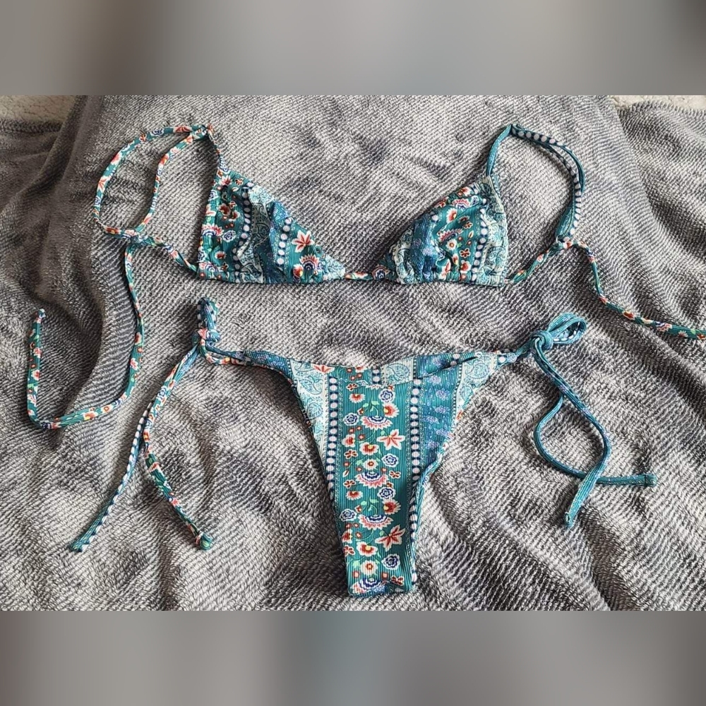 Bikini